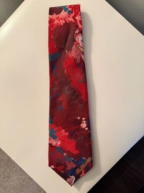 All Silk Milano Men’s Red Blue Green Abstract Print Necktie Tie